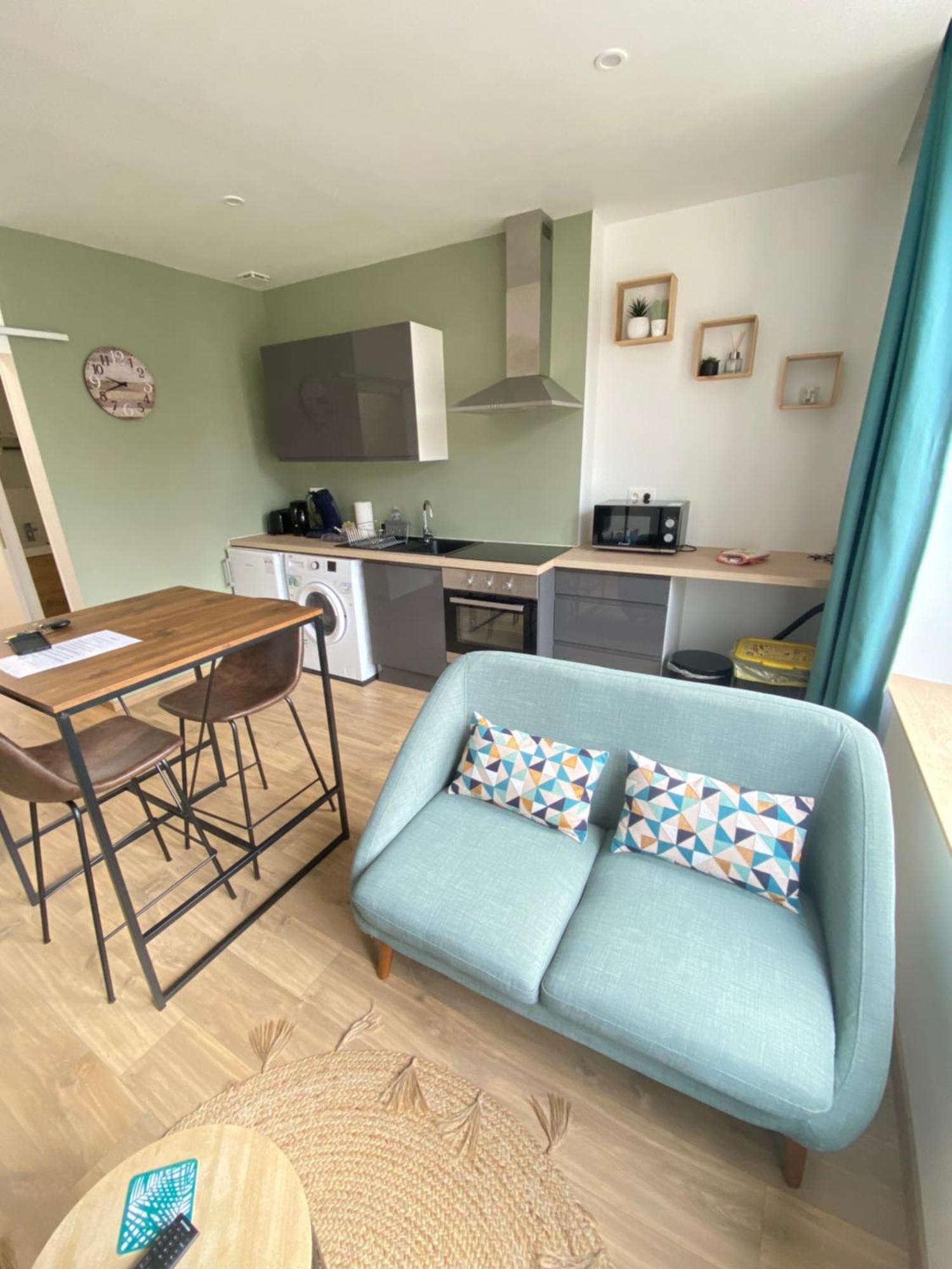 Joli Appartement F2 Plein Centre Coutances Eksteriør billede